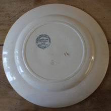 Charger l&#39;image dans la galerie, Assiette plate des Faïences E. Bourgeois
